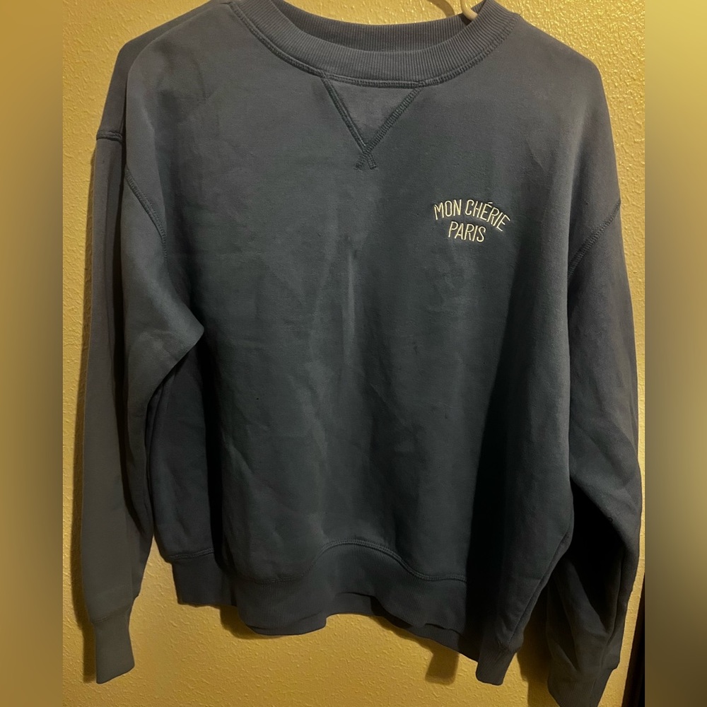 Sweatshirt